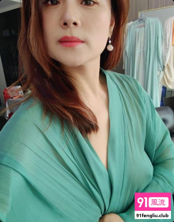 三刷建邺熟女老板娘